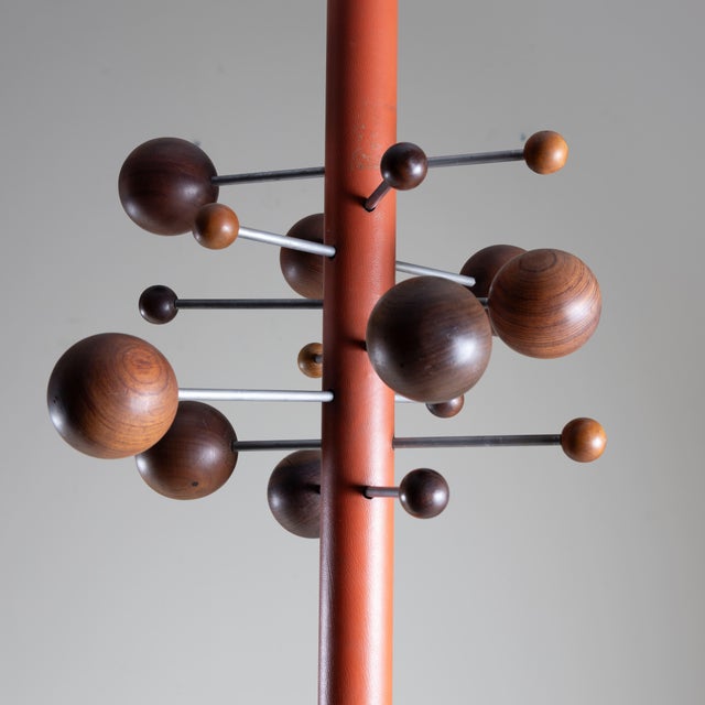 Metal AT16 Coat Stand by Osvaldo Borsani for Tecno, 1970s For Sale - Image 7 of 14