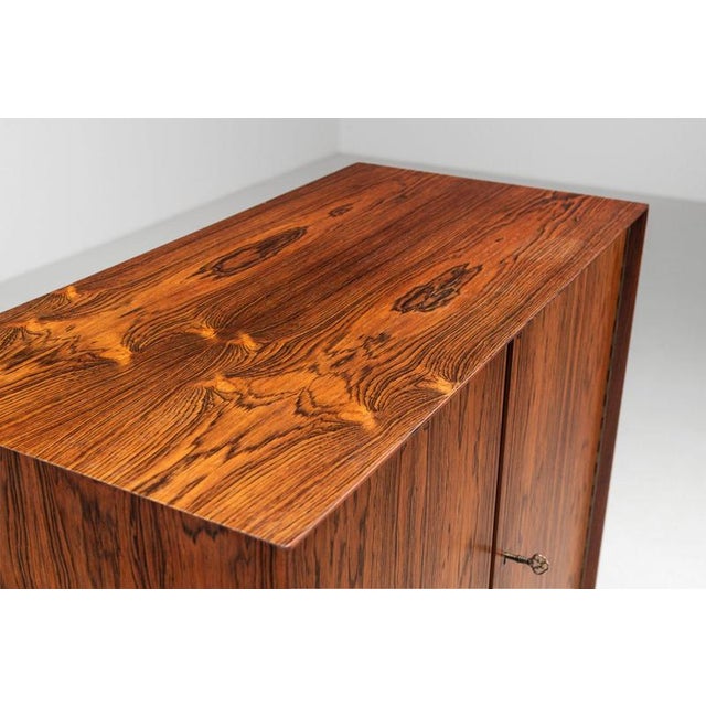 Glass Bar Cabinet in Rosewood by Illum Wikkelso for C. F. Christensen, Denmark, 1960 For Sale - Image 7 of 18