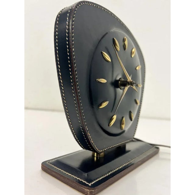 Mid-Century Modern Leather Table Clock attributed to Jacques Adnet, 1950s For Sale - Image 3 of 9