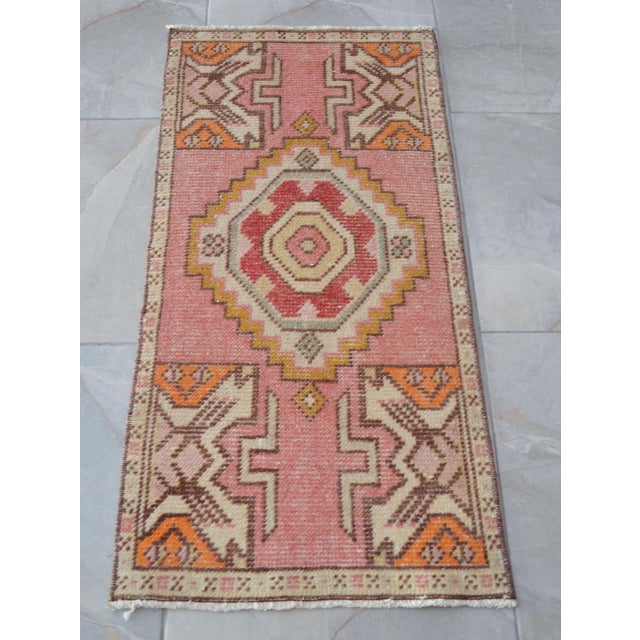 1970s Entryway Rug, Bath Mat, Kitchen Decor, Small Rug, Turkish Rug, Doormat 1'6" X 3'1" For Sale - Image 4 of 12