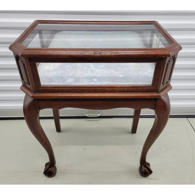 Chippendale 1980s Vintage Carved Oak Vitrine Display Table With Ball & Claw Feet For Sale - Image 3 of 10