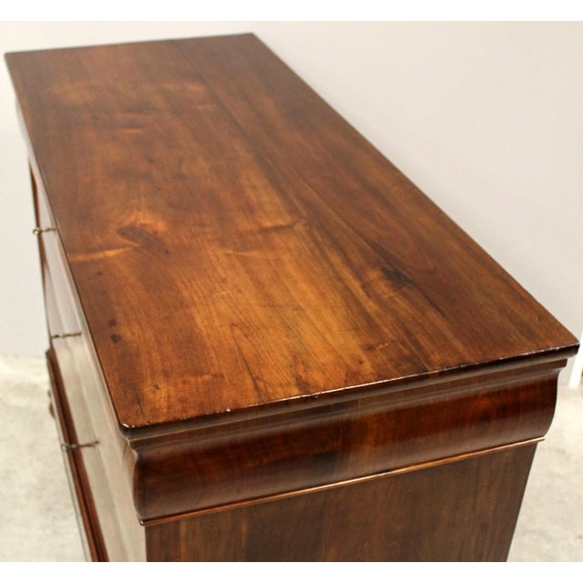 19th Century Italian Chest of Drawers in Walnut For Sale - Image 9 of 11