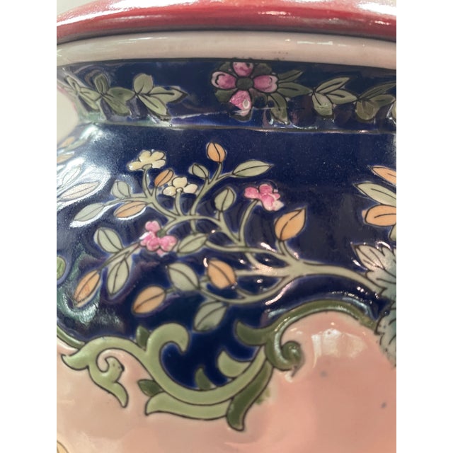 Ceramic Vintage Set of 2 Chinoiserie Table Lamps - Ginger Jar Lamps - Floral Porcelain Ceramic For Sale - Image 7 of 11