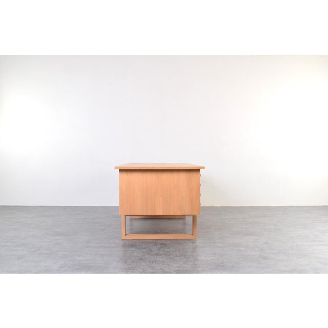 Brown Mid-Century Oak Freestanding Desk by Torben Valeur & Henning Jensen for Dyrlund, 1960s For Sale - Image 8 of 18