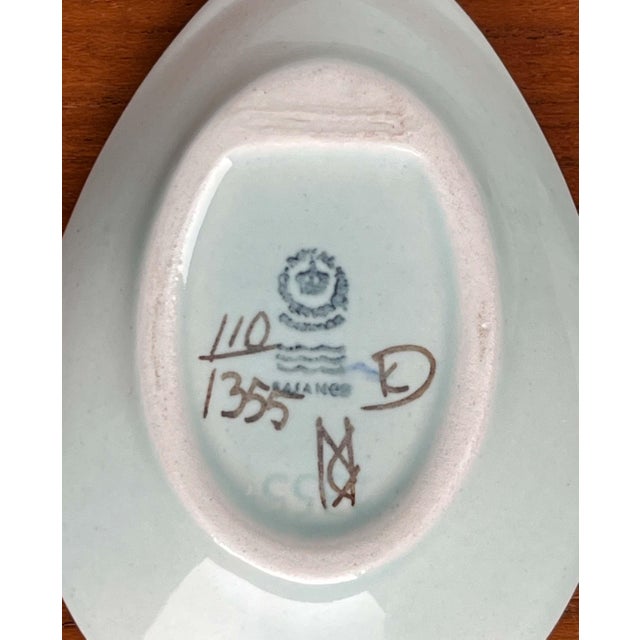 Mid-Century Modern Danish Small Oyster or Sauce Plates by Beth Breyen for Royal Copenhagen, Set of 4 For Sale - Image 9 of 18