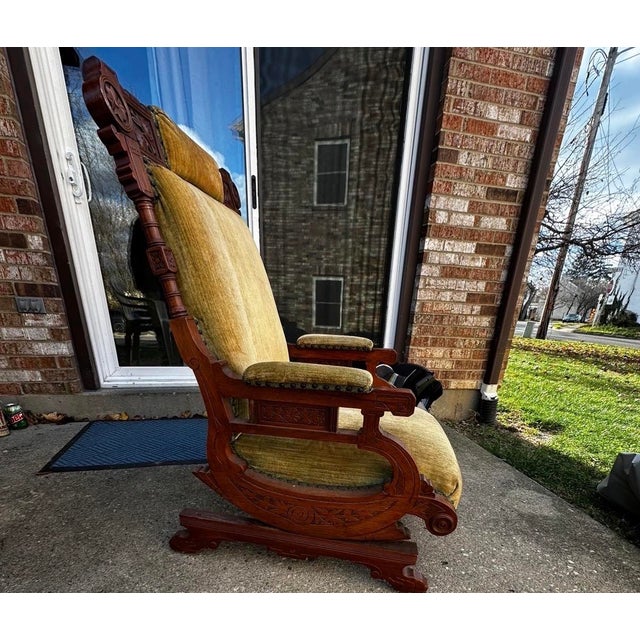 There are two chairs. 500 for one or 900 for both Beautifully preserved late-19th-century Victorian Eastlake platform...