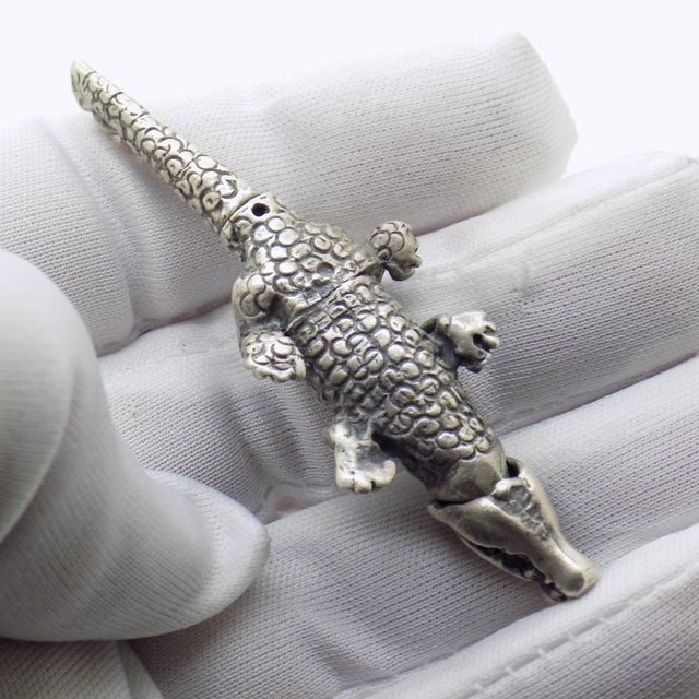 Silver Vintage Mexican Handmade Genuine Silver Crocodile / Alligator Figurine Miniature For Sale - Image 8 of 11