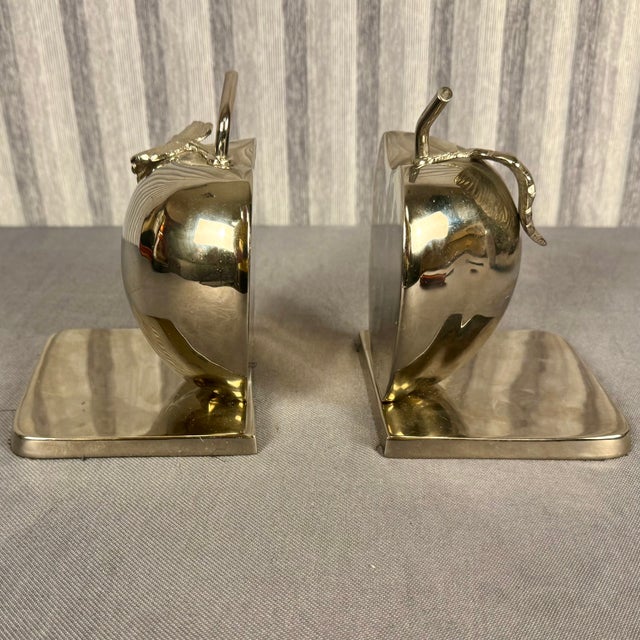 Mid-Century Modern Pair of Late 20th Century Chrome Plated Apple Bookends For Sale - Image 3 of 10