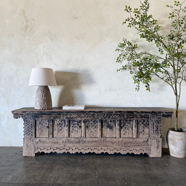 Size: 99"W x 17.75"D x 29"H Right door: 15.5" x 11"H Middle (R) door: 17"W x 11"H Middle (L) door: 15"W x 11"H Left Door:...