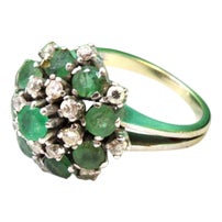 White Gold Ring with Brilliant-Cut Diamonds and Calibrated Emeralds For Sale