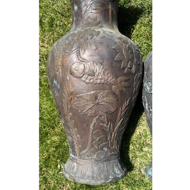 Monumental Pair Japanese Meiji Bronze Floor Vases Koi Fish, Lotus Flowers & Lily Pads... For Sale - Image 10 of 18