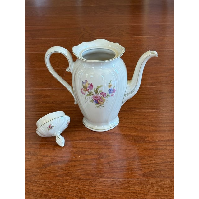 Victorian 1940's Elfenbein Rosenthal Kronach Viktoria Lombul Gold Trim German Porcelain Large Coffee / Tea Pot Pitcher For Sale - Image 3 of 12