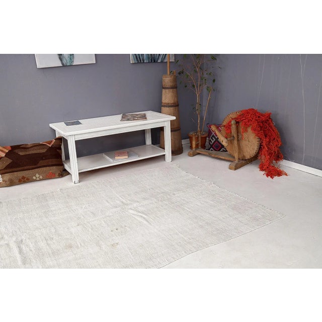 Mid 20th Century Off White Vintage Hemp Kilim Rug For Sale In Los Angeles - Image 6 of 7