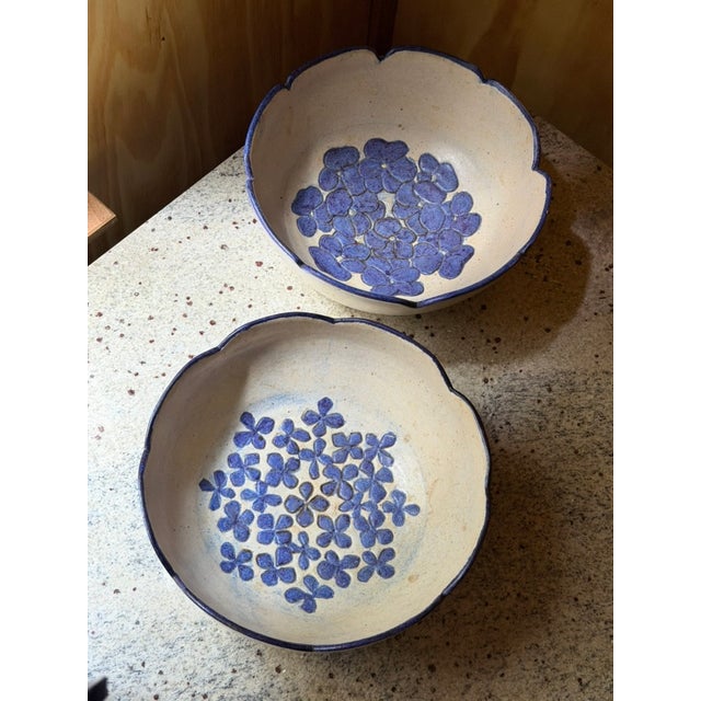 Hand-Thrown Ceramic Bowls with Scalloped Rim and Hydrangea Motif, 1980s, Set of 2 For Sale - Image 16 of 16