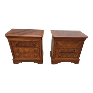 1980s Vintage Henredon Georgian Style Mahogany 3 Drawer Batchelor Chest Nightstand - a Pair For Sale