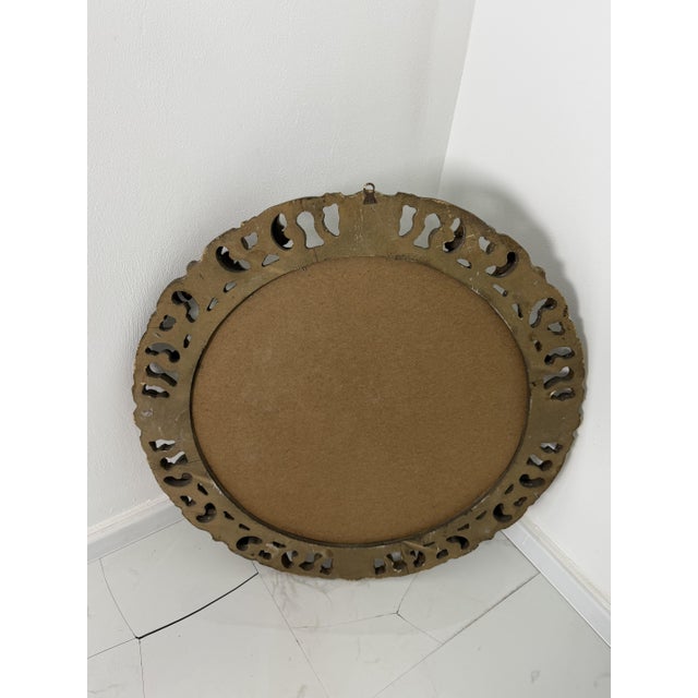 Large Circular Wall Mirror in Carved Gilded Wood, 1940s For Sale - Image 10 of 12
