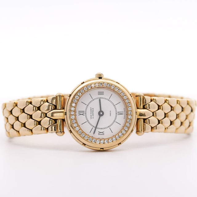 Gold 1990s Van Cleef & Arpels La Collection 18k Gold Diamond Bezel Ladies Watch For Sale - Image 8 of 10