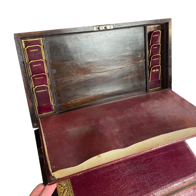 Early to Mid-1800s English Rosewood “Slope Box” Aka Campaign Desk For Sale - Image 14 of 17