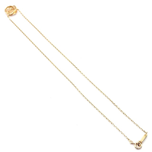 Authentic! Chanel 4 Leaf Clover 18k Gold Diamond Pendant Link Chain Necklace **This necklace comes with Chanel box....