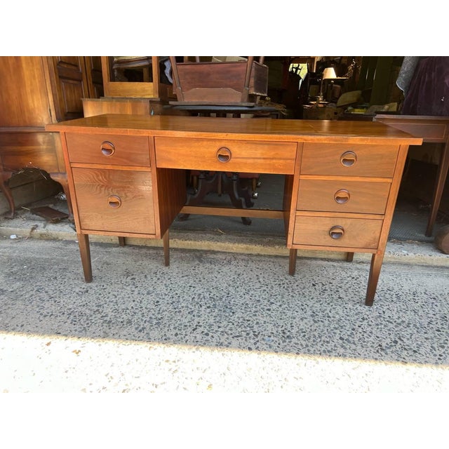 Stanley Furniture Mid Century Modern Walnut Desk by Stanley Furniture For Sale - Image 4 of 10