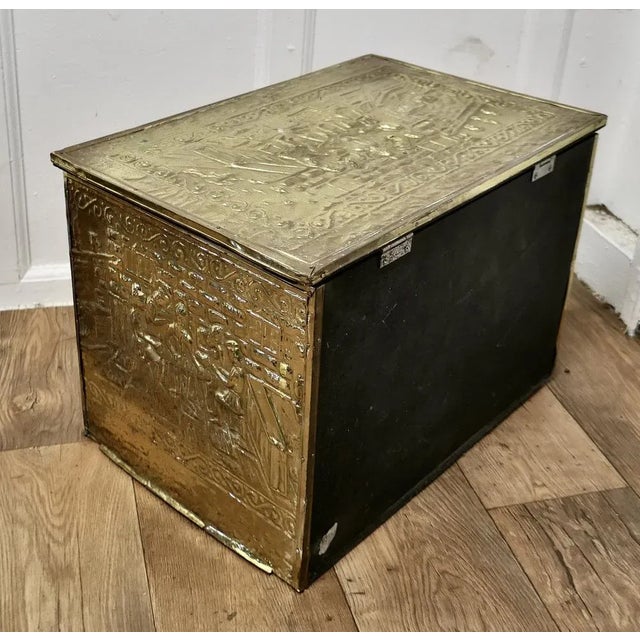 Large Embossed Brass Log Box with Tavern Scenes, 1890s For Sale - Image 3 of 8