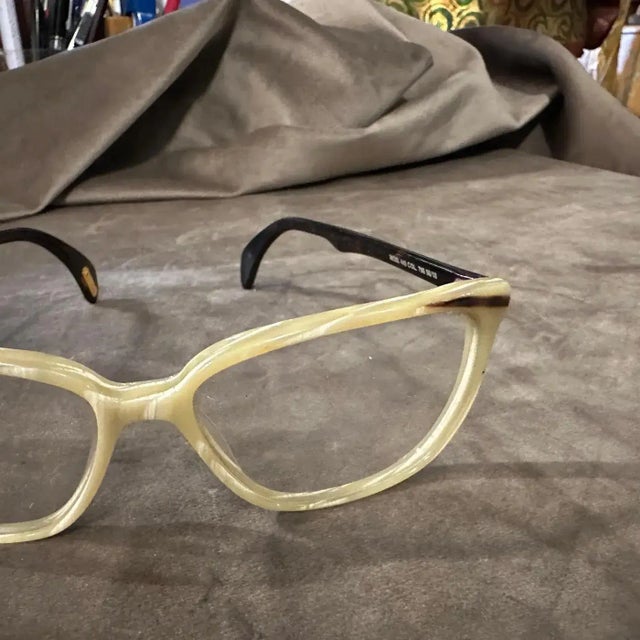 1980s Vintage Fashion Sunglasses by Gianni Versace For Sale - Image 12 of 12