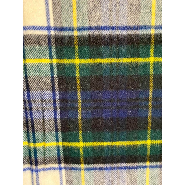 2020s Traditional Gordon Tartan Plaid Throw Made From Super Soft Merino Lambswool - From England For Sale - Image 5 of 13