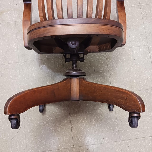Mid-Century Traditional Taylor Chair Co. Solid Birch Walnut Swivel Banker's Chair For Sale - Image 10 of 14