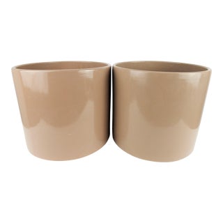 Beige Gainey-Style Planters - a Pair For Sale
