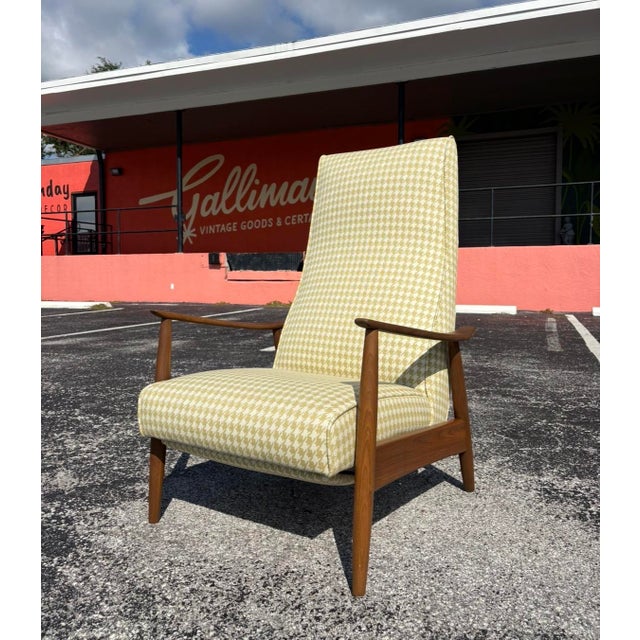 Mid-Century Modern Restored Mid Century Milo Baughman for James Inc Recliner For Sale - Image 3 of 10
