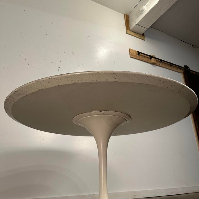 Mid Century Modern Eero Saarinen Knoll Tulip Dining Table For Sale In Cleveland - Image 6 of 12