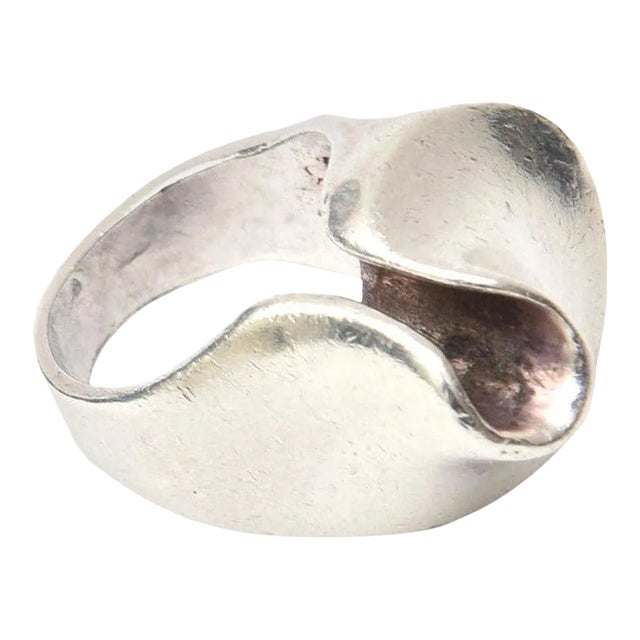 Vintage Sterling Silver Sculptural Modernist Ring Hallmarked Size 5.25 For Sale