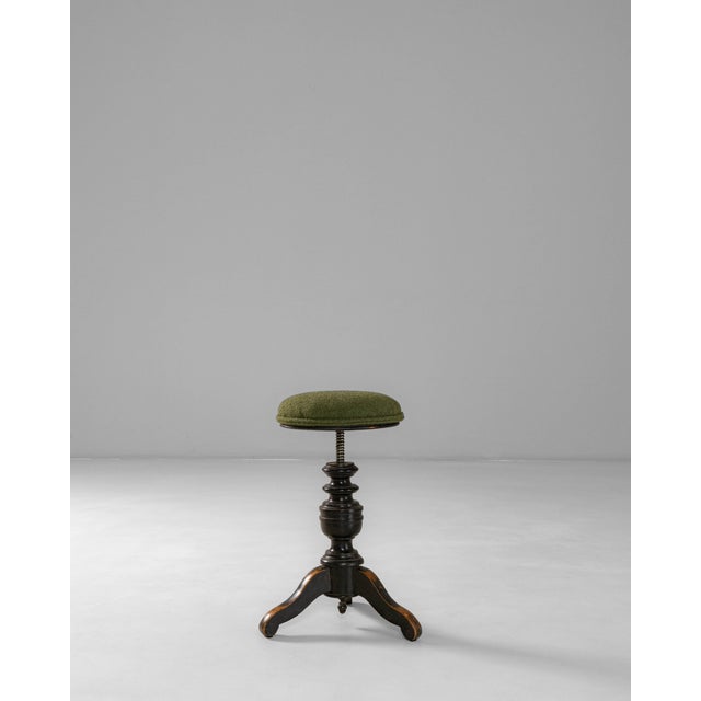 French Provincial 1900s French Wooden Adjustable Piano Stool With Upholstered Seat For Sale - Image 3 of 18