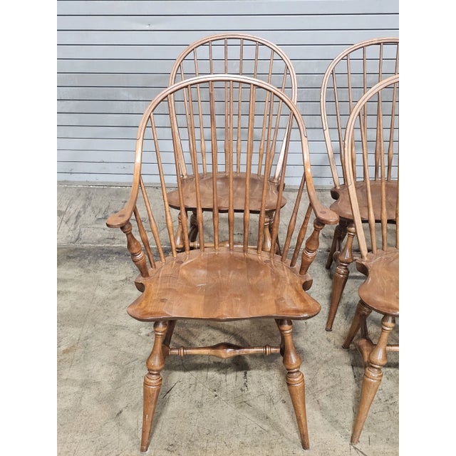 Mid 20th Century Set of 6 e.r. Buck Solid Maple Bow Back Side Windsor Chairs Made Massachussett For Sale - Image 4 of 12