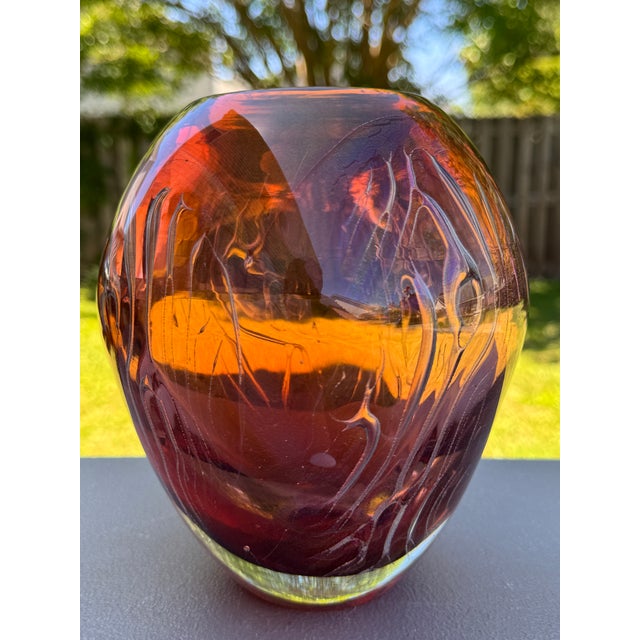 1980s 1980s Iridescent Sparkle Air Trap Bubble Vein Art Glass 6.5" Vase Signed '80 For Sale - Image 5 of 18