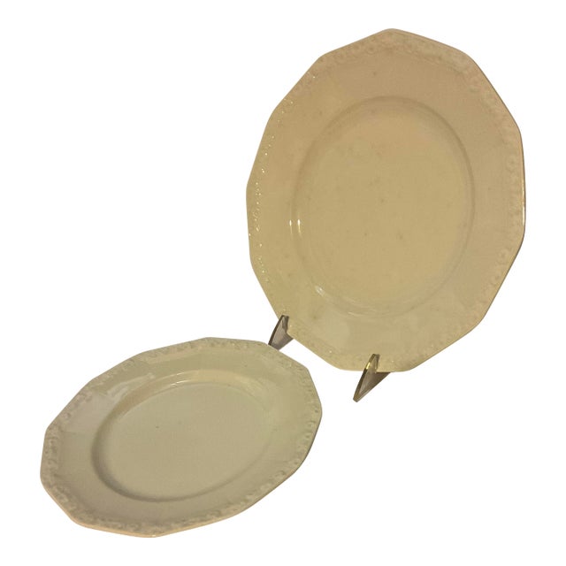 New 1970s Maria Exquisite Porcelain White, Called White Gold - 42 Plates For Sale