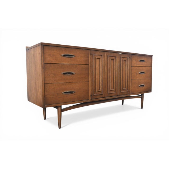 Brown Broyhill Sculptra Nine Drawer Low Dresser in Walnut | Mid Century Modern 1960s, Attributed For Sale - Image 8 of 9