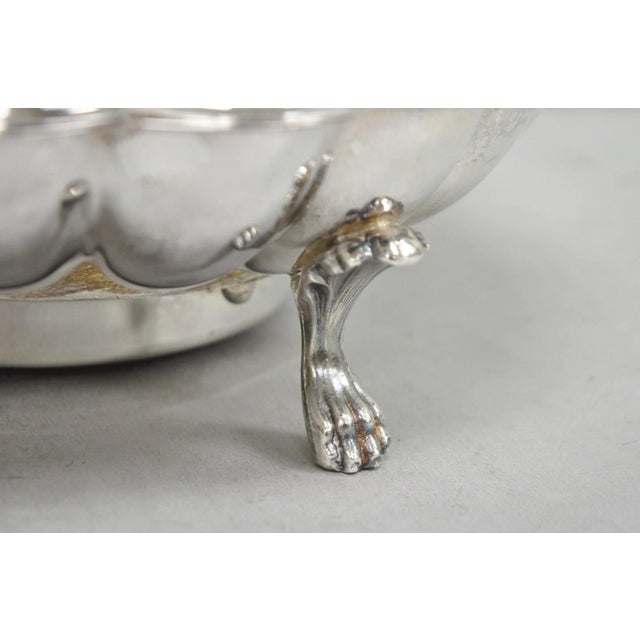 Metal Vintage Eaton Silver Co Regency Silver Plated Clam Shell Warmer W Dolphin Handle For Sale - Image 7 of 18