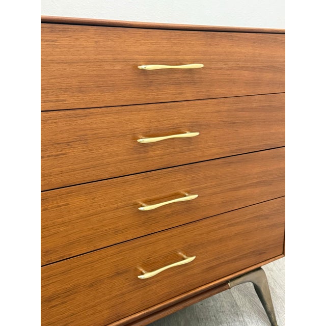 Mid Century Modern R Way Dresser For Sale - Image 11 of 11