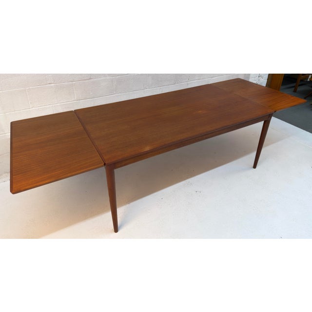 Vintage Danish Mid-Century Modern Teak Expandable Dining Table For Sale - Image 4 of 18