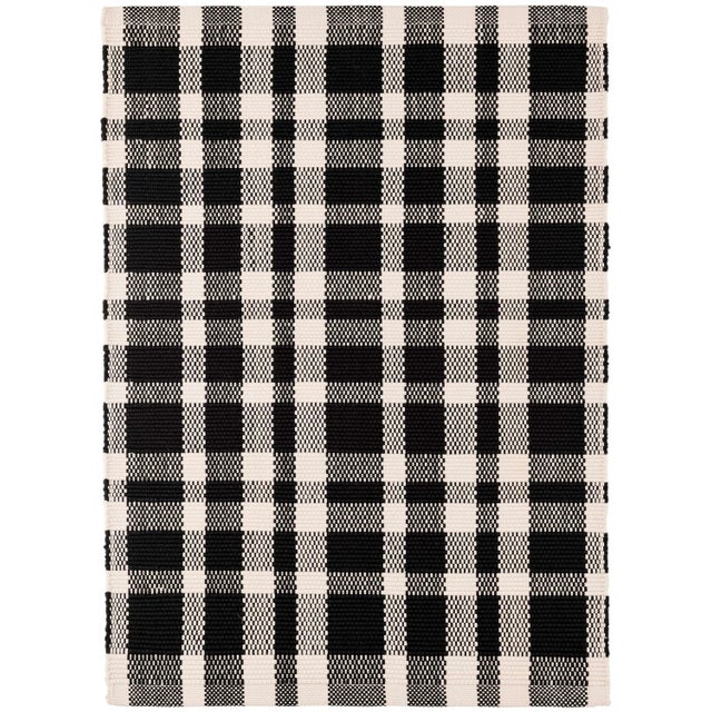 Dash & Albert by Annie Selke Tattersall Black Indoor/Outdoor Rug, 2'6" x 8' For Sale In Boston - Image 6 of 6