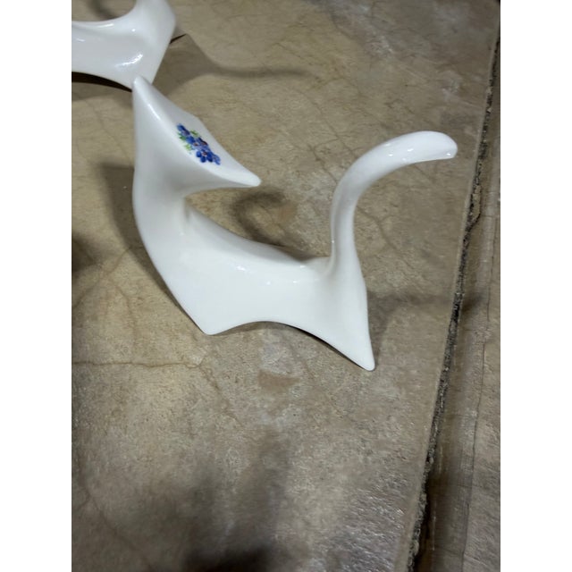 1960s Mid-Century Modern Abstract White Ceramic Cat Figurines-Set of 4 For Sale In Chicago - Image 6 of 6