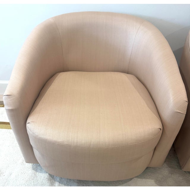 1980s Dedar Raffia Upholstered Swivel Chairs- A Pair For Sale - Image 5 of 7