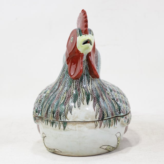 Vintage Chinese Famille Verte Porcelain Rooster Hand-Painted Covered Bowl For Sale - Image 4 of 14