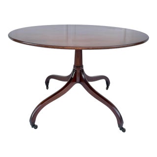 Vintage Traditional Georgian Oval Dining Table on Casters For Sale