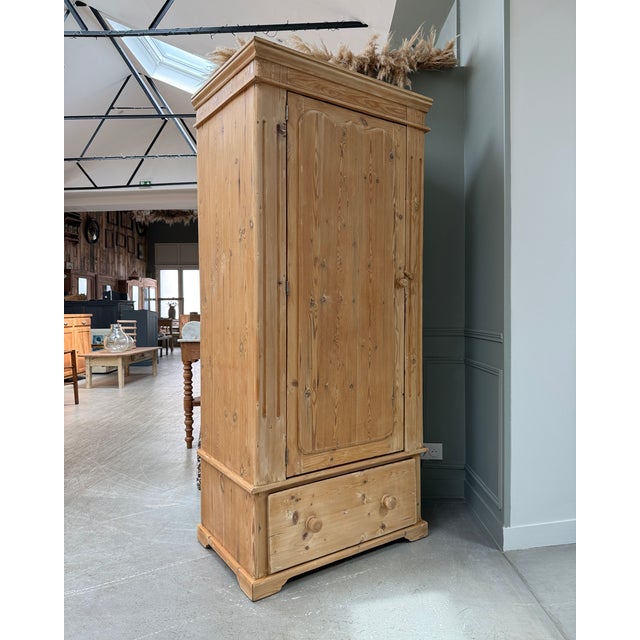 English Pine Bonnetière, 1890s For Sale - Image 3 of 13