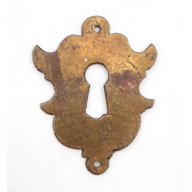 Traditional Pair of Vintage Brass Flourish Keyhole Covers For Sale - Image 3 of 4
