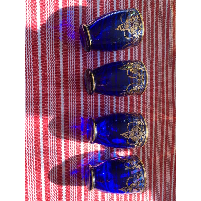 Vintage Italian Vecchia Murano Cobalt Blown Liqueur Glasses 22k Gold Set of 4 For Sale - Image 4 of 8