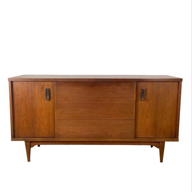 Mid-Century Modern Vintage Mid-Century Modern Walnut Credenza With Sculptural Metal Pulls For Sale - Image 3 of 15