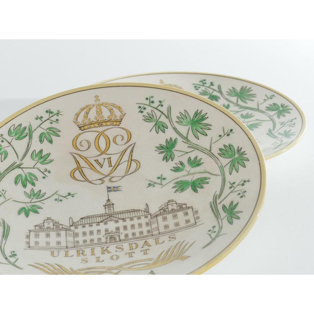 Swedish Grace Plates with Ulriksdal Palace in Yellow and Green by Gefle, 1951, Set of 2 For Sale - Image 9 of 18
